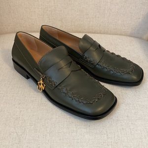 NEW JW ANDERSON square toed leather loafers